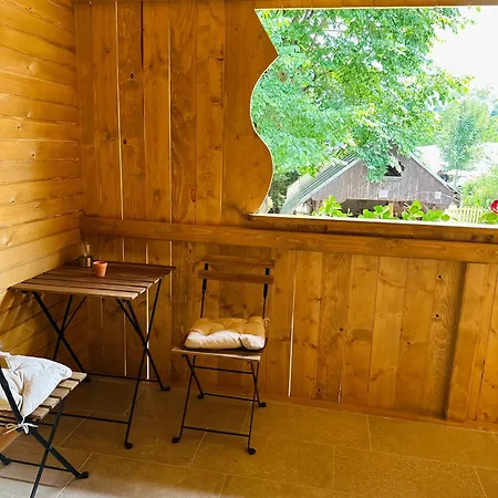 Stara Zaga Konukevi