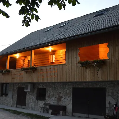 Stara žaga Penzion 3*