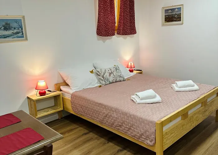 Stara Zaga Affittacamere 3*